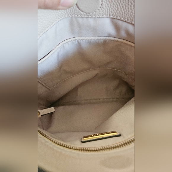 TORY BURCH Everly Leather Swingpack - Pink In Shell Pink. - Picture 9 of 16